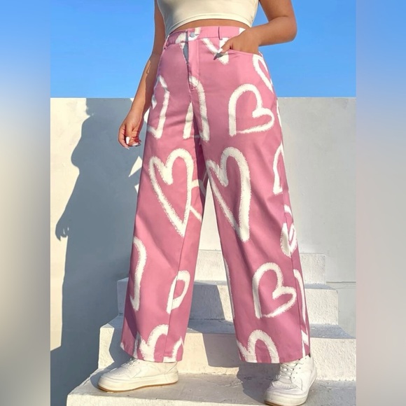 ‘NWT Heart Print Wide Leg Pants’ 💕 - Picture 2 of 4
